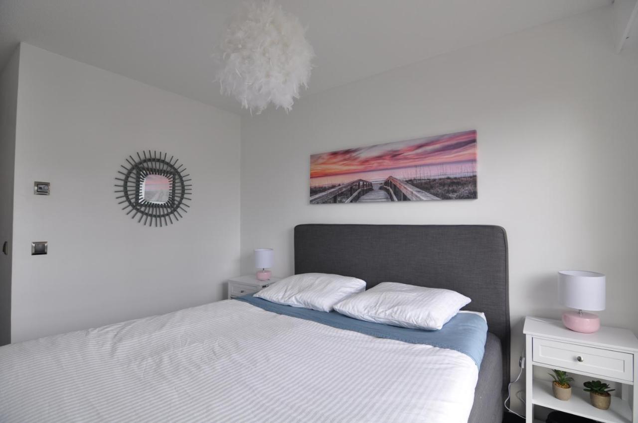 Gorgeous One-Bedroom Apartment With Terrace And Sea View -Stayinantibes- Bijou Plage Exterior photo